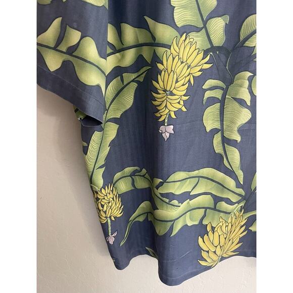 Tommy Bahama XL Silk Button Down Shirt Hawaiian Blue Green Yellow Resort Floral - Picture 10 of 11